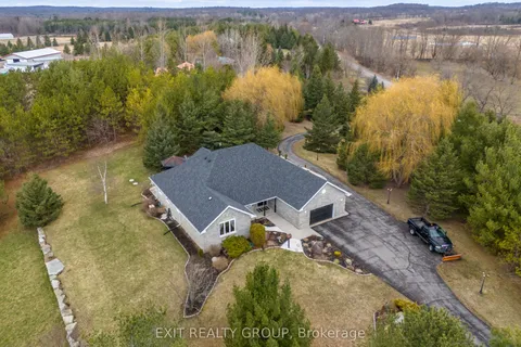 39 Woods Road, Madoc, ON K0K 2K0