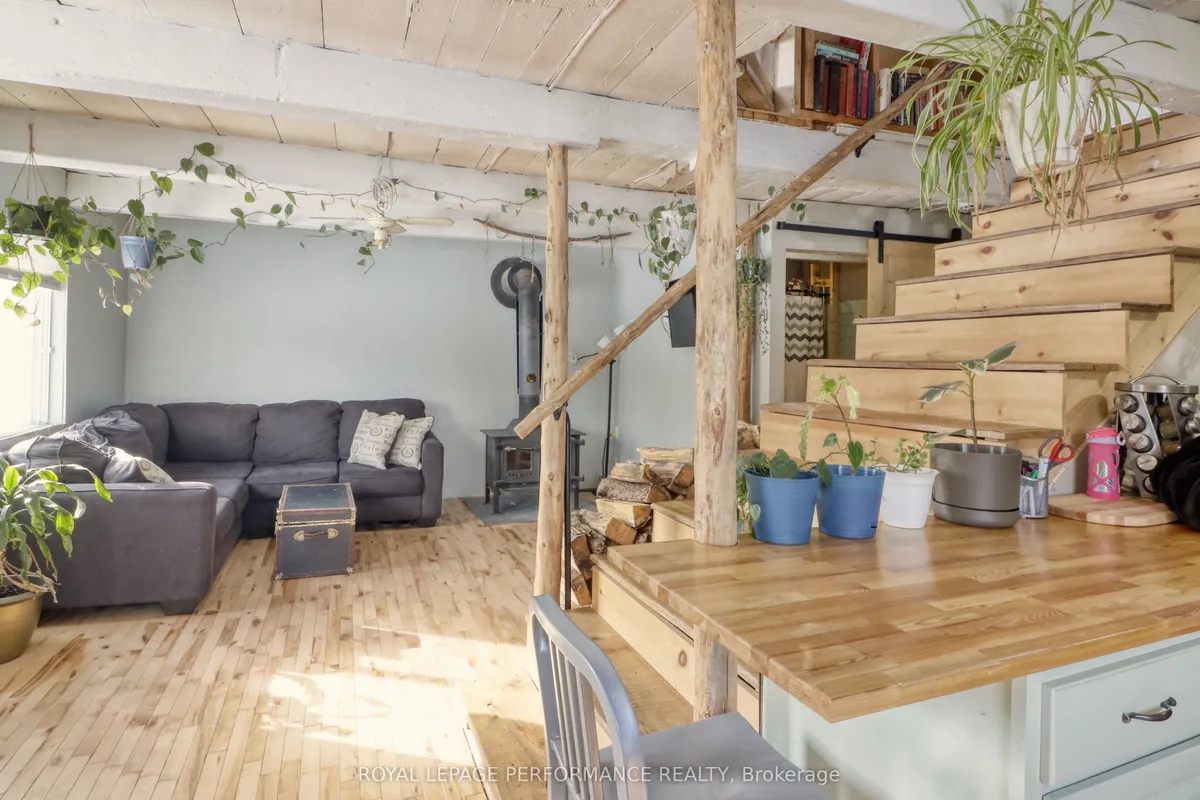 255 Concession 7 Road, ON K0B 1A0