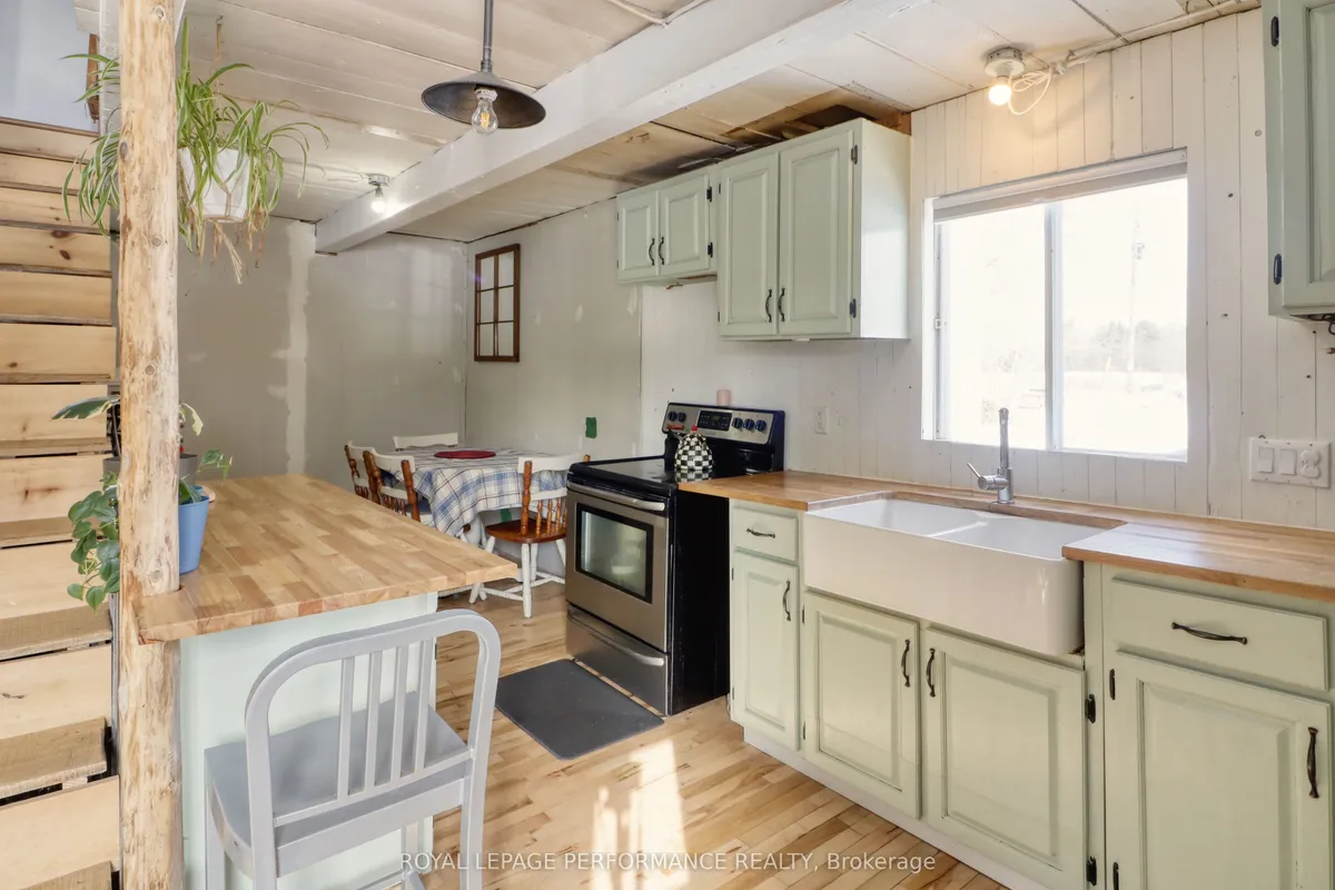 255 Concession 7 Road, ON K0B 1A0