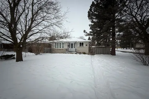 88 Glenburnie Drive, Guelph, ON N1E 4C6