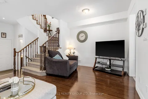 285 Kinghaven Crescent, Kanata, ON K2M 3B4