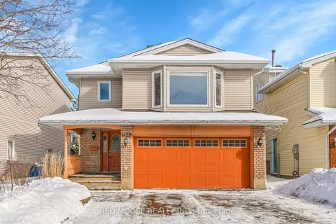 1429 Thurlow St, Orleans - Cumberland and Area, ON K4A 1X8