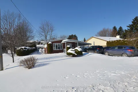 2176 Boyer Rd, Orleans - Convent Glen and Area, ON K1C 1R4