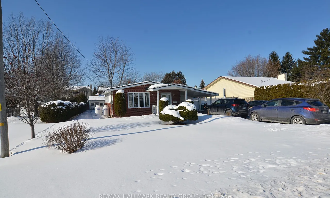 2176 Boyer Rd, Orleans - Convent Glen and Area, ON K1C 1R4