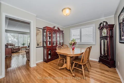 42 Hyland Rd, Guelph, ON N1E 1T3