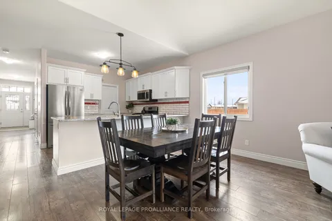 79 Glenview Cres, Belleville, ON K8P 0A8