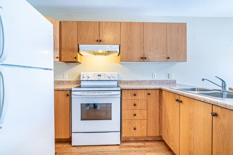 36 Fallingbrook Crescent, Kawartha Lakes, ON K9V 0B3