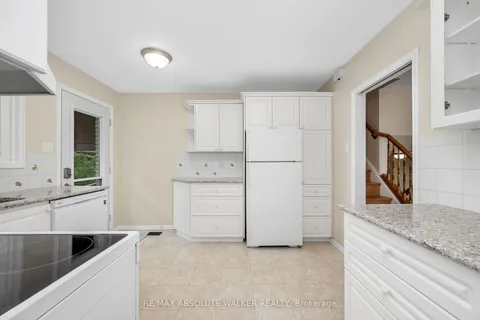 56 MILLFORD Ave, South of Baseline to Knoxdale, ON K2G 1C3