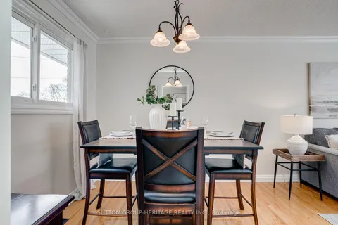 16 COULTER Cres, Quinte West, ON K8V 3G1