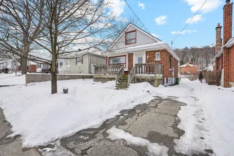 240 Cloverdale Ave, Hamilton, ON L9K 4M6