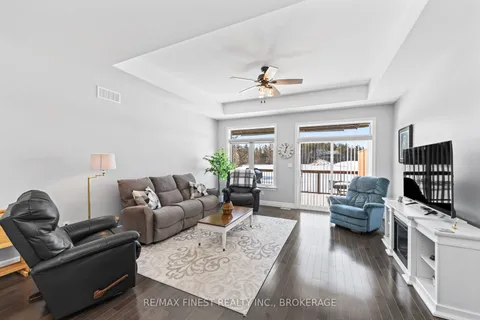 154 Cherrywood Pkwy, Greater Napanee, ON K7R 0C3