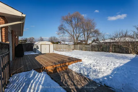 39 Diana Ave, Grimsby, ON L3M 3R5