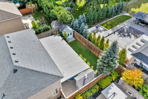 636 Greenravine Drive, Hamilton, ON L9G 3W2