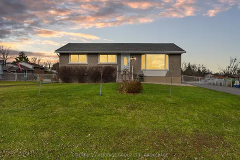 1424 Woodfield Crescent, Kingston, ON K7P 2V6