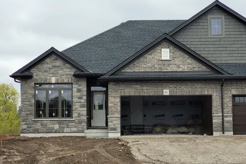 46 MATHESON Crescent, East Zorra-Tavistock, ON N0J 1M0