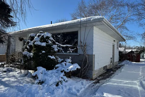 66 Kerr Cres, Quinte West, ON K8V 2W4