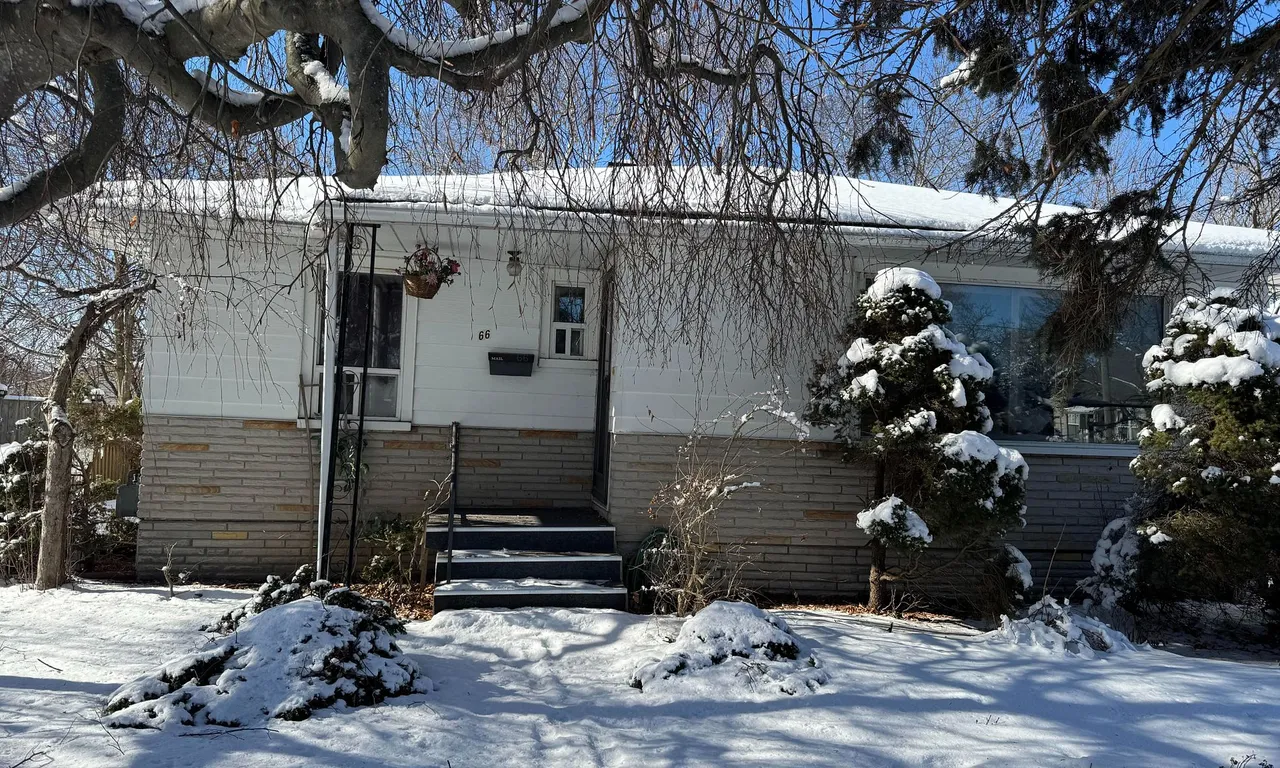 66 Kerr Cres, Quinte West, ON K8V 2W4