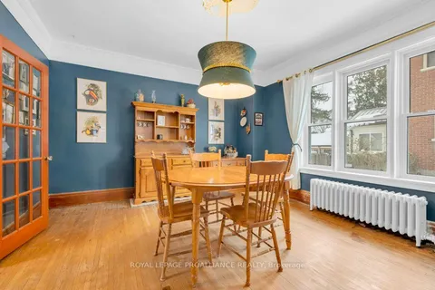 107 Catharine St, Belleville, ON K8P 1M4