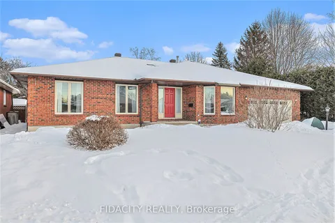 19 Maple Grove Rd, Kanata, ON K2L 2S7