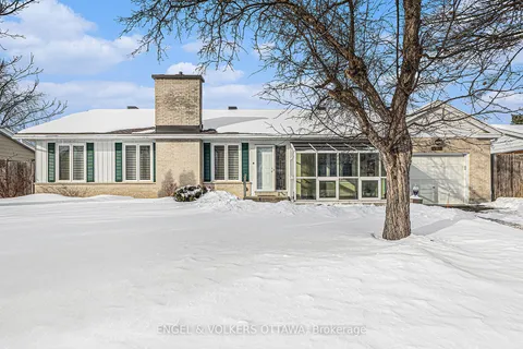 1930 Fairmeadow Cres, Alta Vista and Area, ON K1H 7B9