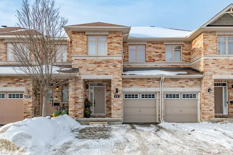 59 MADELON Dr, Barrhaven, ON K2J 5C4
