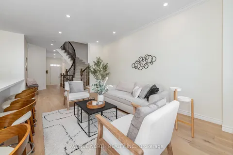 59 MADELON Dr, Barrhaven, ON K2J 5C4