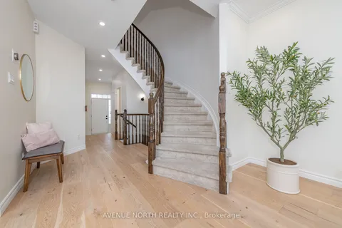 59 MADELON Dr, Barrhaven, ON K2J 5C4