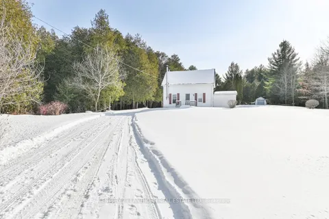 1968 Hollowview Rd, Centre Hastings, ON K0K 2K0
