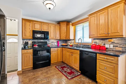 6656 Winston St, Niagara Falls, ON L2G 5G3