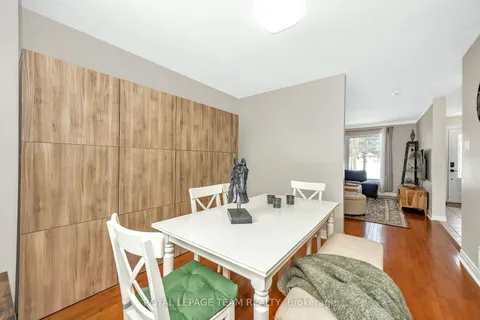 47 Exeter Dr, Barrhaven, ON K2J 1Z9