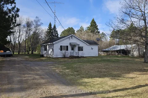 51 Major Lake Road, South Algonquin, ON K0J 2C0