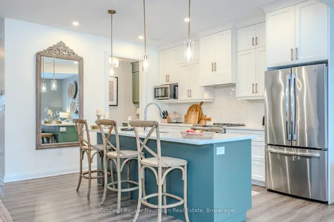 118 Simmonds Dr, Guelph, ON N1E 0S3