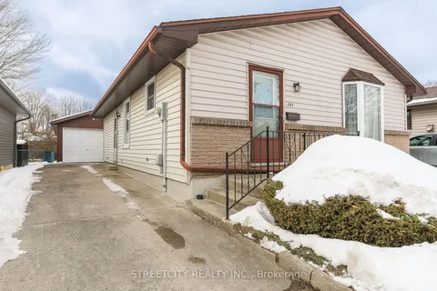 383 Speight Blvd, London, ON N5V 3J8