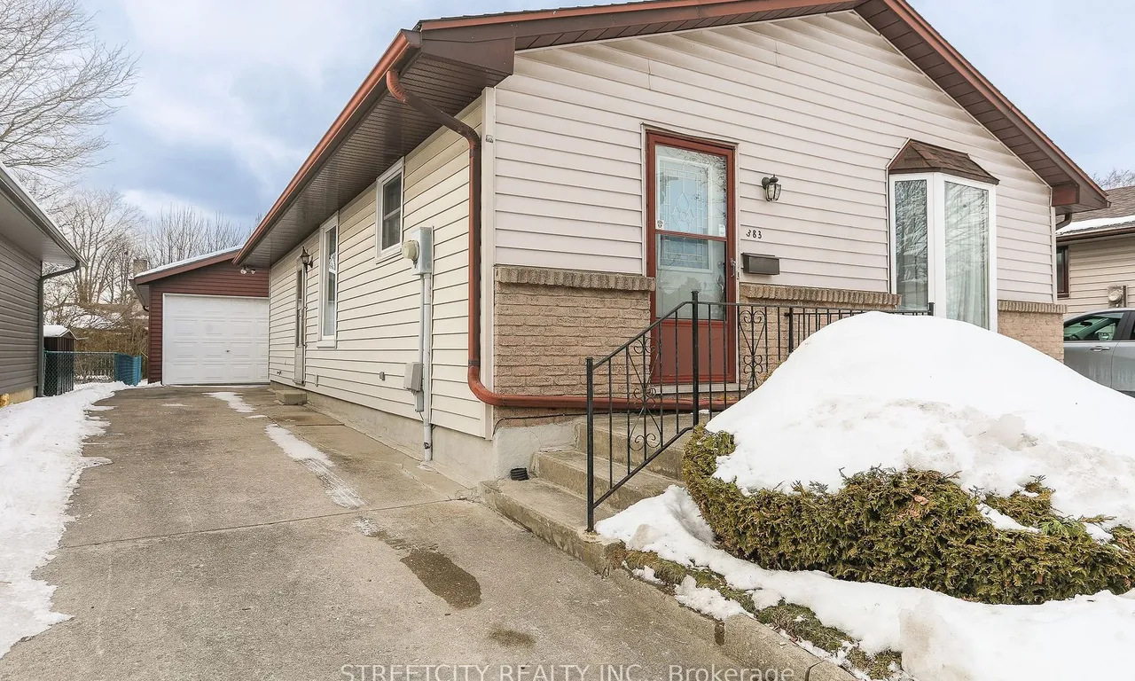 383 Speight Blvd, London, ON N5V 3J8
