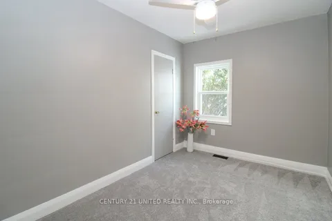 251 Mcgill St, Peterborough, ON K9J 1W4