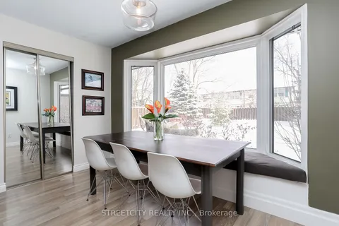 6 Parks Edge Cres, London, ON N6K 3P6