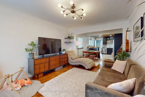 1242 Dundas St, London, ON N5W 3B2