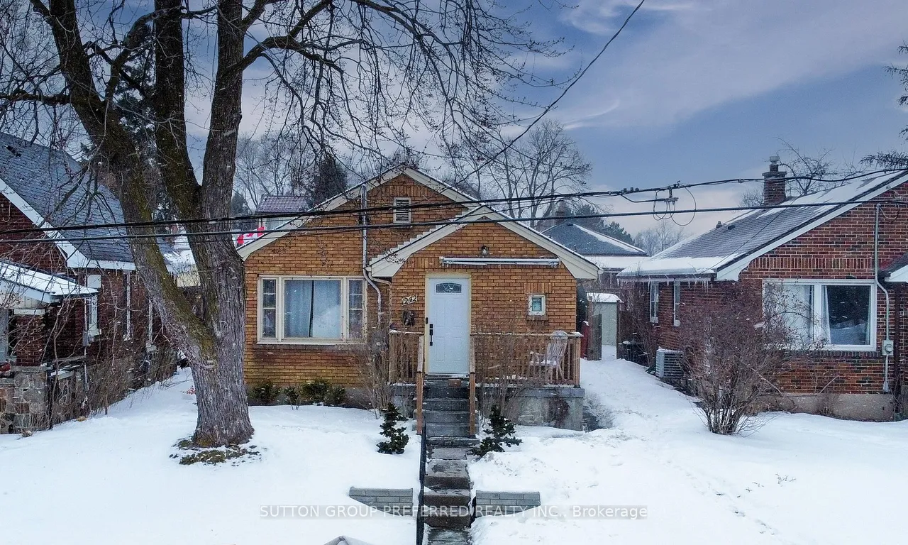 1242 Dundas St, London, ON N5W 3B2