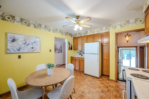 100 Boniface Ave, Kitchener, ON N2C 1L9