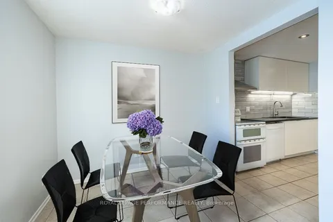 1118 Grenoble Cres, Orleans - Convent Glen and Area, ON K1C 2C6