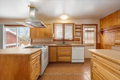 1365 Matheson Rd, Cyrville - Carson Grove - Pineview, ON K1J 8B5