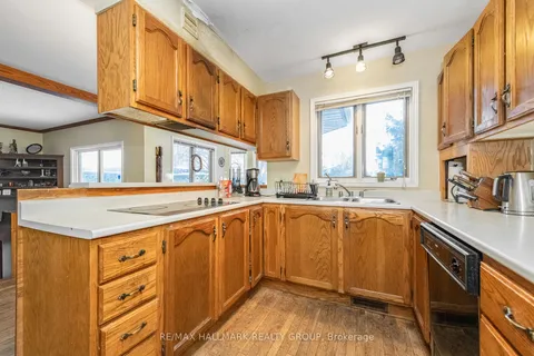 52 Eleanor Dr, Cityview - Parkwoods Hills - Rideau Shore, ON K2E 5Z7