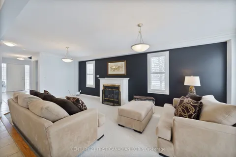 941 Cherryhaven Drive, ON N6K 4B1