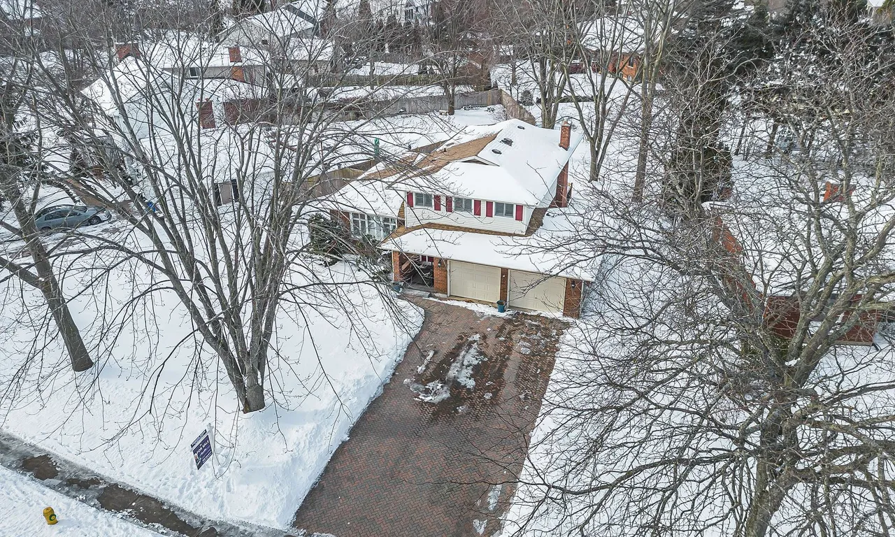 27 Confederation Dr, Niagara-on-the-Lake, ON L0S 1J0