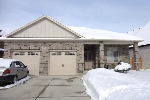 118 Spencer Avenue, Lucan Biddulph, ON N0M 2J0