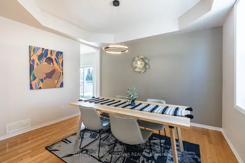 170 Insmill Cres, Kanata, ON K2T 1G3