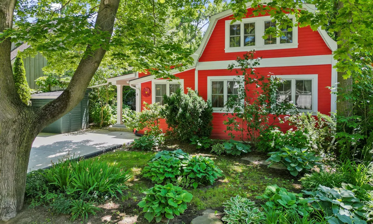 4 Wyckliffe Ave, Niagara-on-the-Lake, ON L0S 1J0
