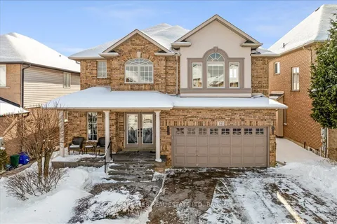 12 Holkham Ave, Hamilton, ON L9K 1P1