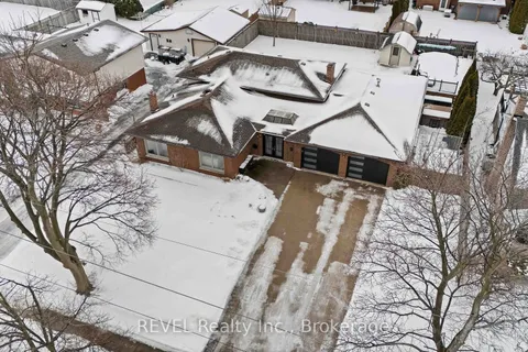 6029 Pitton Rd, Niagara Falls, ON L2H 1S2
