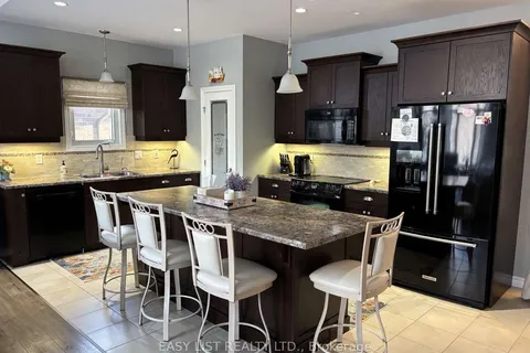 20 Ensley Place, Central Elgin, ON N5L 0A1
